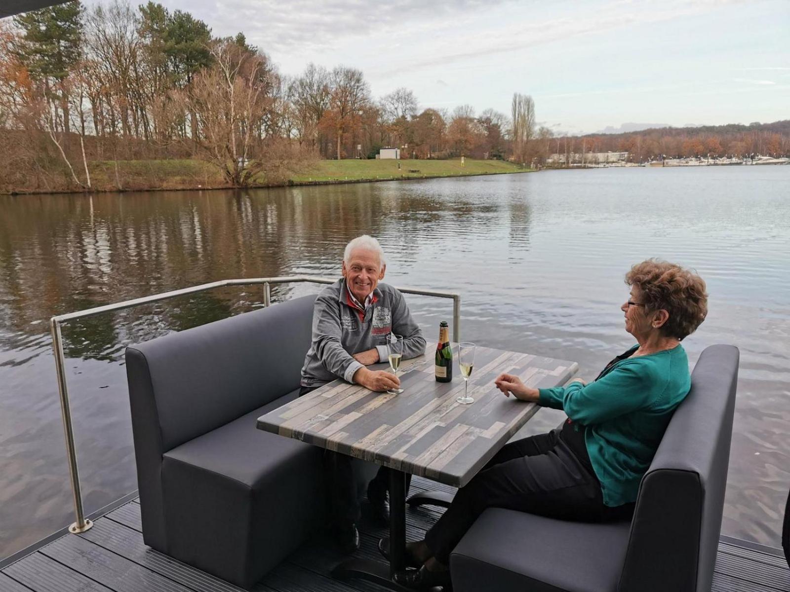 Houseboat Marina Mookerplas 4-6 Persons Plasmolen Ngoại thất bức ảnh