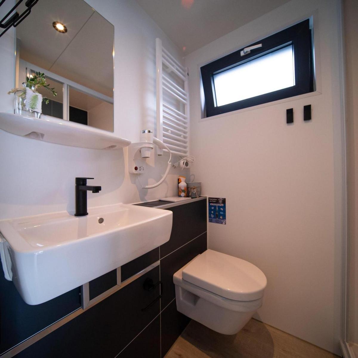 Houseboat Marina Mookerplas 4-6 Persons Plasmolen Ngoại thất bức ảnh