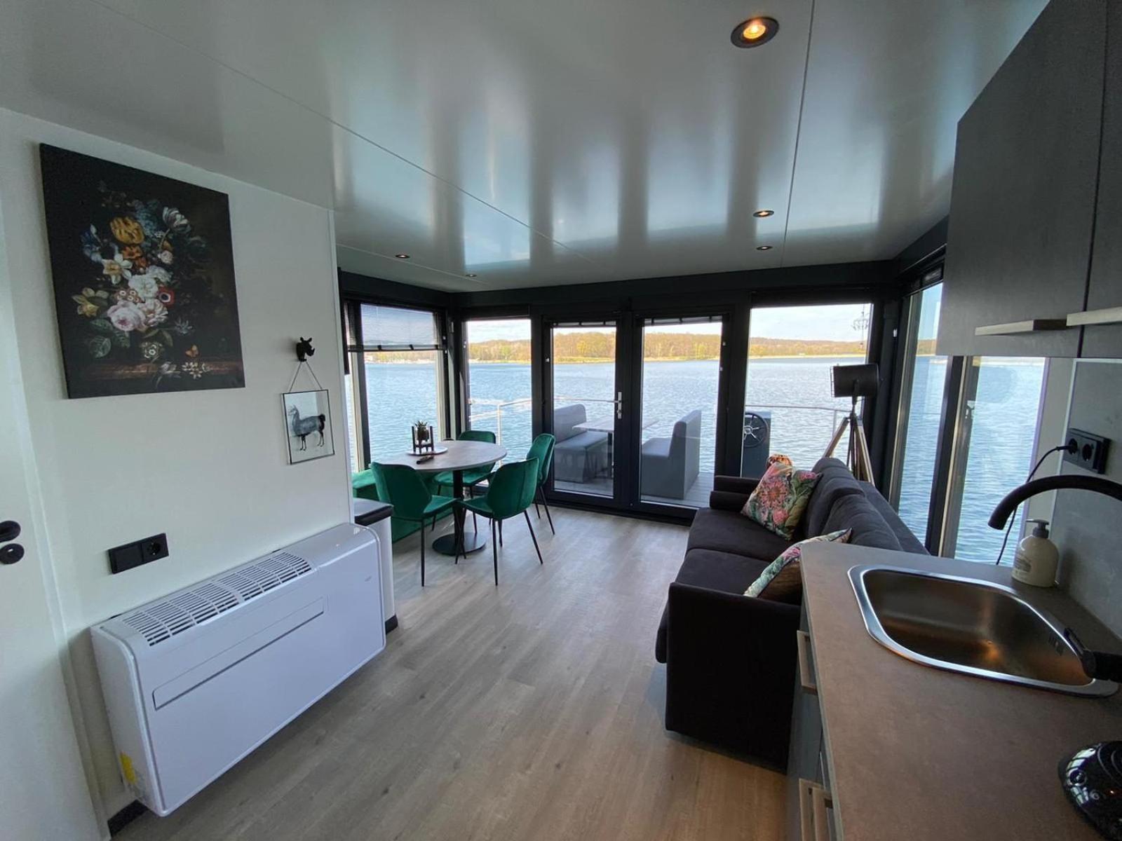 Houseboat Marina Mookerplas 4-6 Persons Plasmolen Ngoại thất bức ảnh